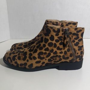 Women’s Cheetah Print Zip Up Ankle Boots - NWT